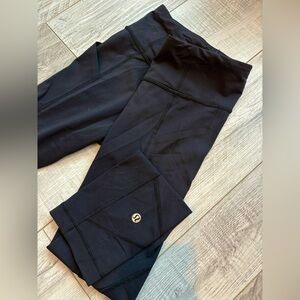 Lululemon Black yoga athletic pants Size 2